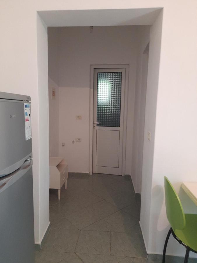 Hillside Apartments Borsh Ngoại thất bức ảnh