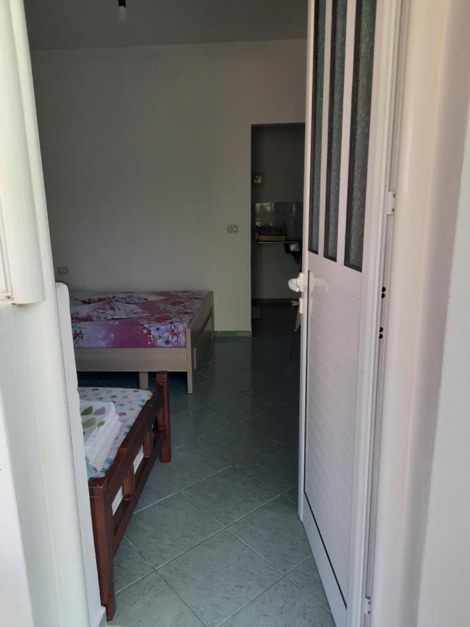 Hillside Apartments Borsh Ngoại thất bức ảnh