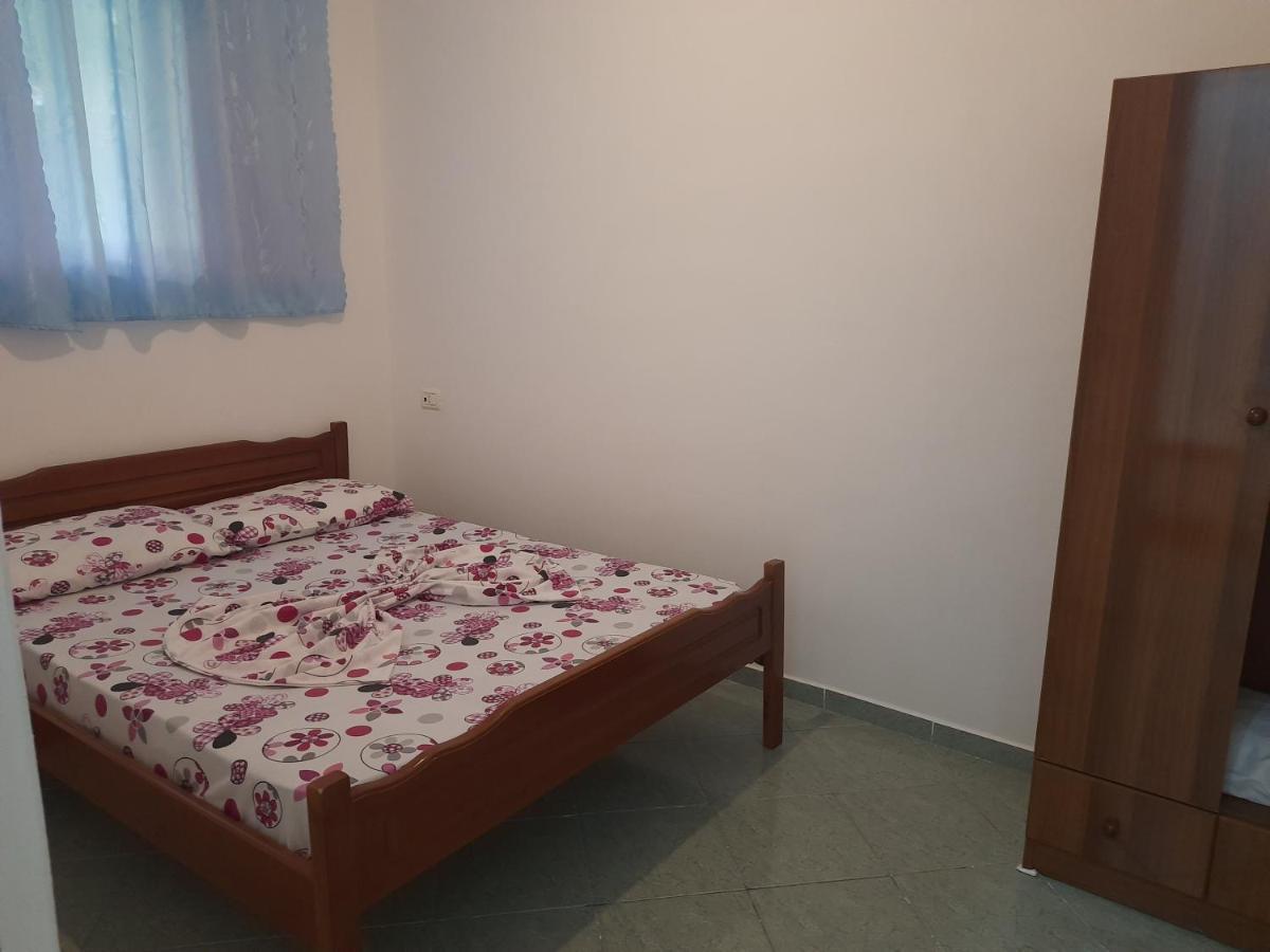 Hillside Apartments Borsh Ngoại thất bức ảnh