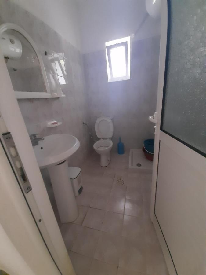 Hillside Apartments Borsh Ngoại thất bức ảnh