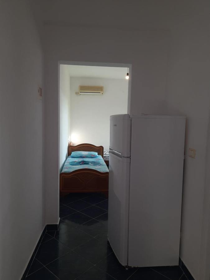 Hillside Apartments Borsh Ngoại thất bức ảnh